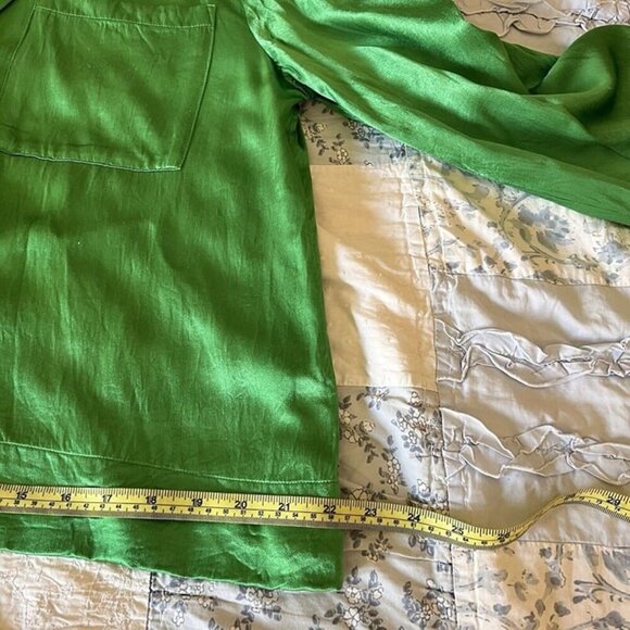 Pistola SIA Button Down Long Sleeve Kelly Green Blouse Shirt Sz M Satin - Picture 7 of 8